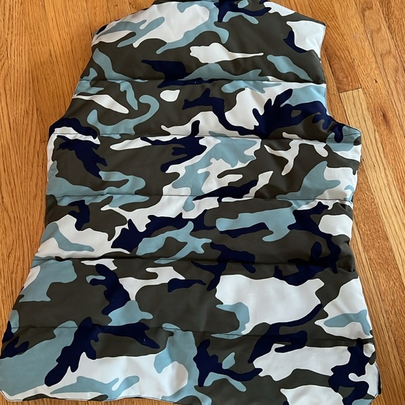 Canada Goose limited edition Vest - Picture 9 of 9